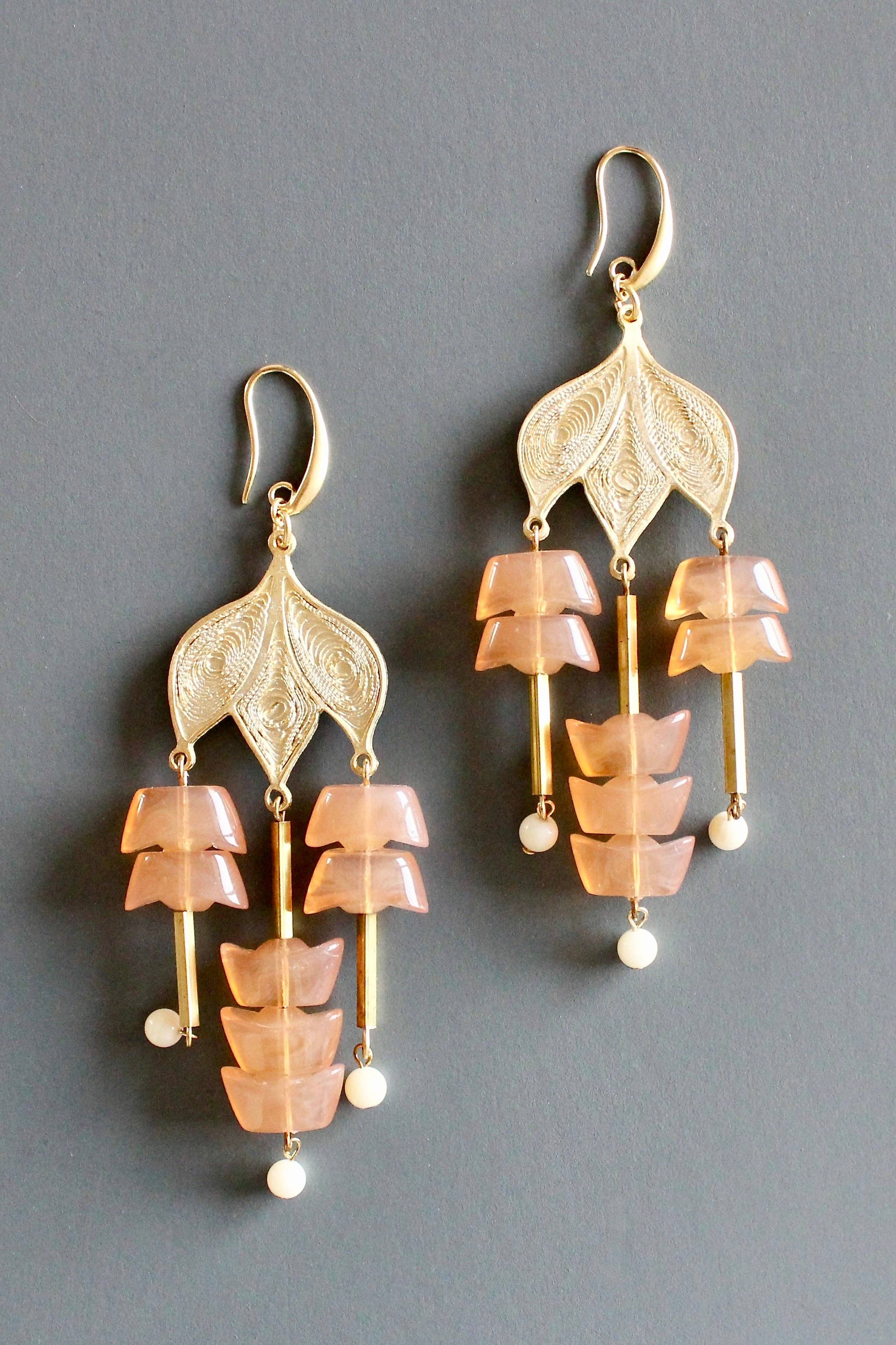 MLNE58 Peach glass and gold plate chandelier earrings