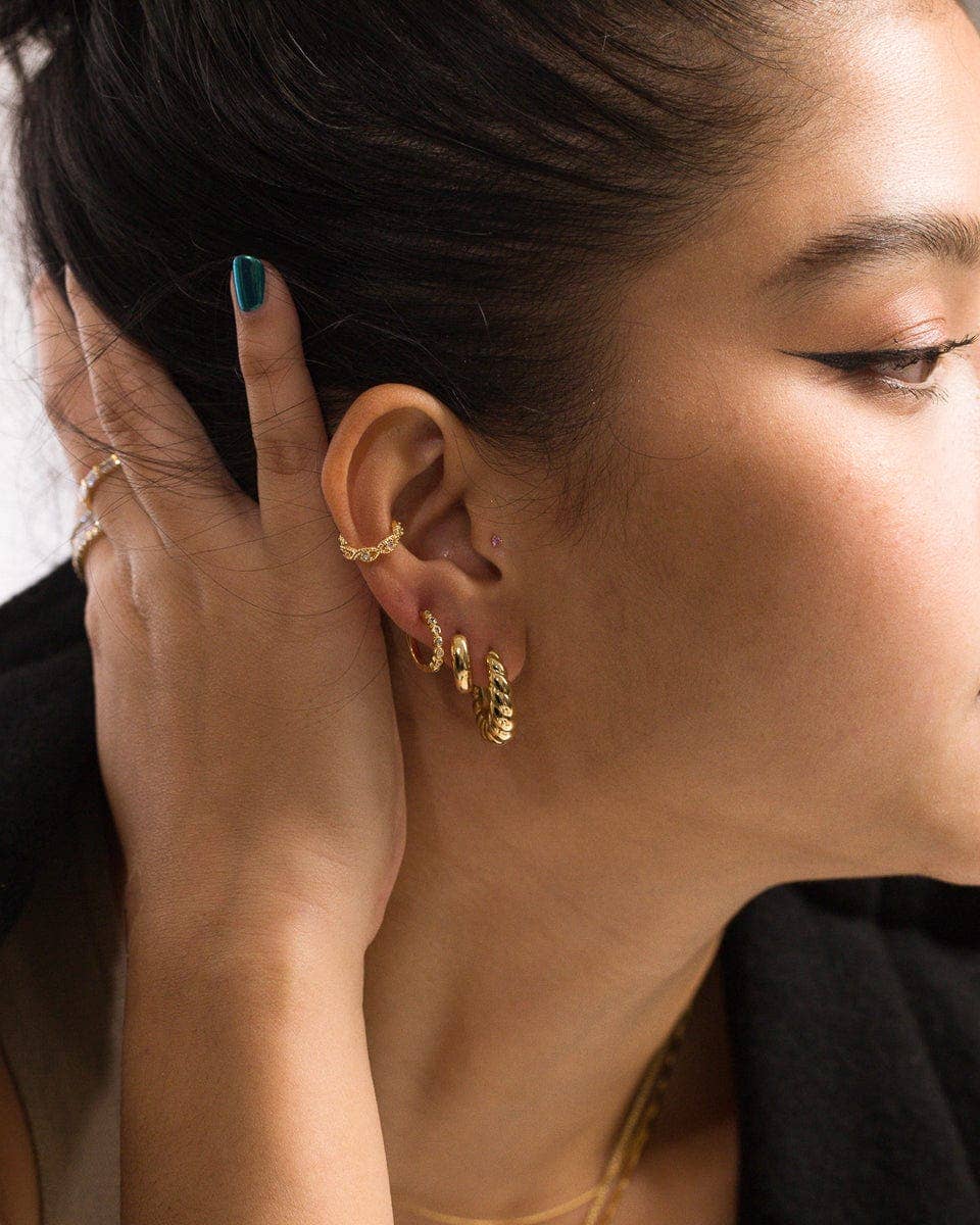 Huggies with Round CZ Accents: Gold