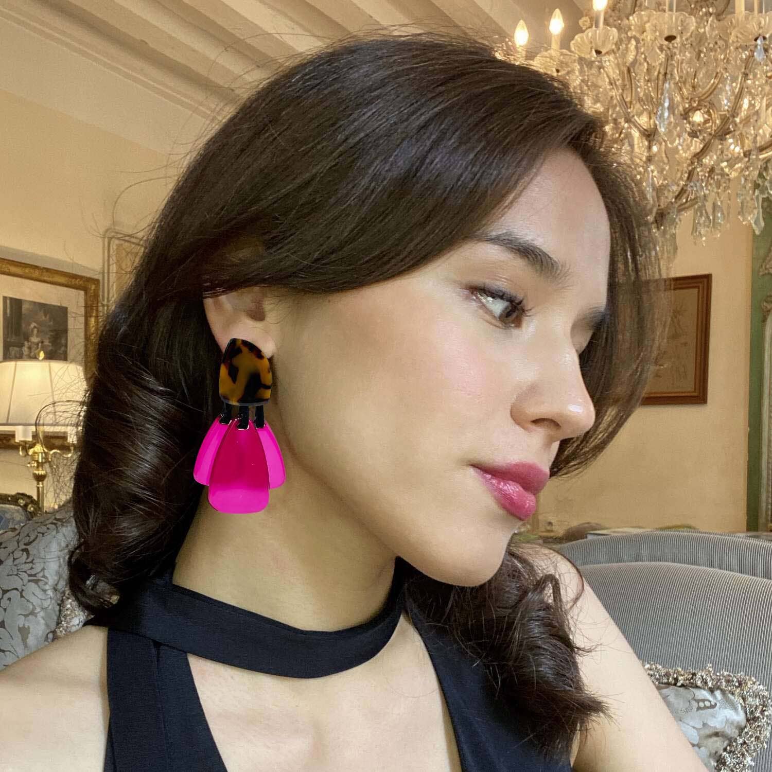 Patrizia Tortoise Resin Top Earrings With Fuschia Drops