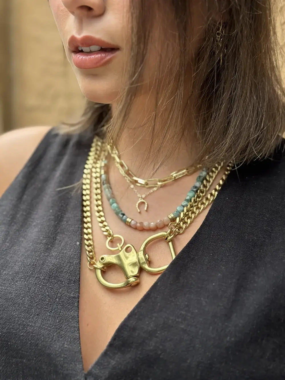 RN-EMERALD & PEACH MOONSTONE NECKLACE