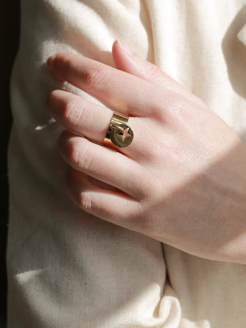 ZAG-Solaria Ring